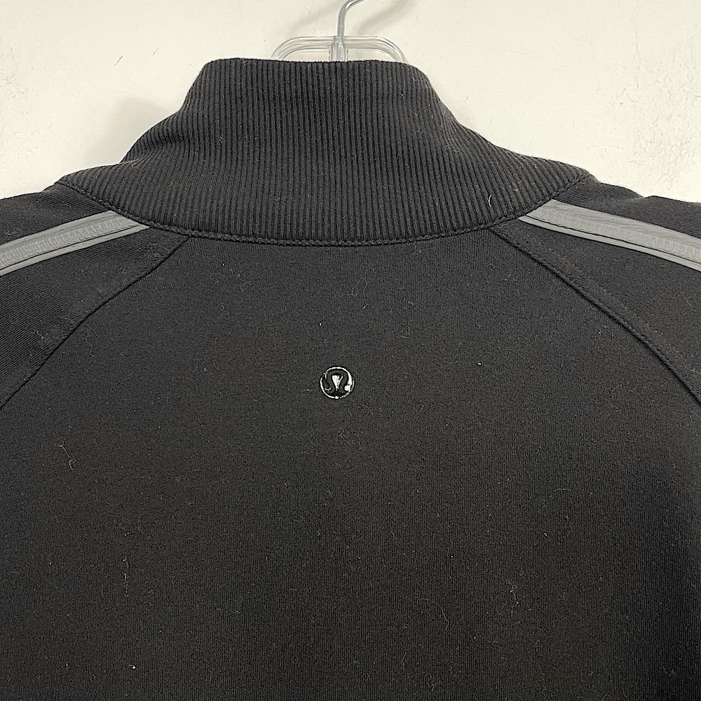 Lululemon Kung Fu Jacket II Black Men’s XL Zip Up Pocket Rubber Seams Activewear - Picture 8 of 15